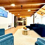 Blue Nest * Τιμισοάρα